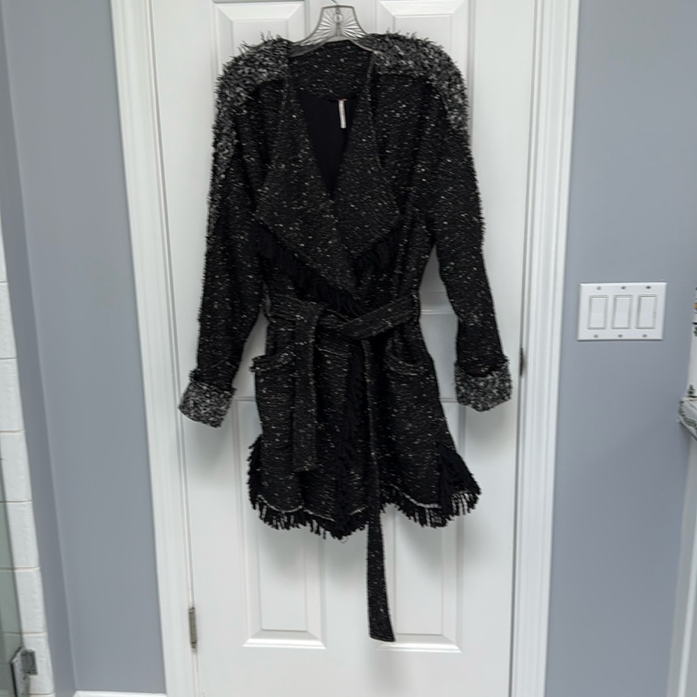 Free People chic black and grey textured coat